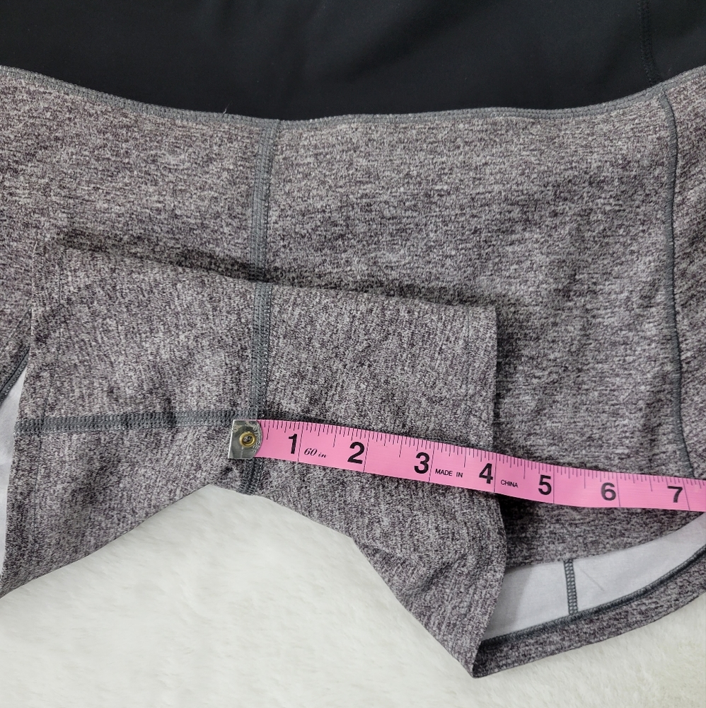 Lululemon running shorts - Picture 3 of 7